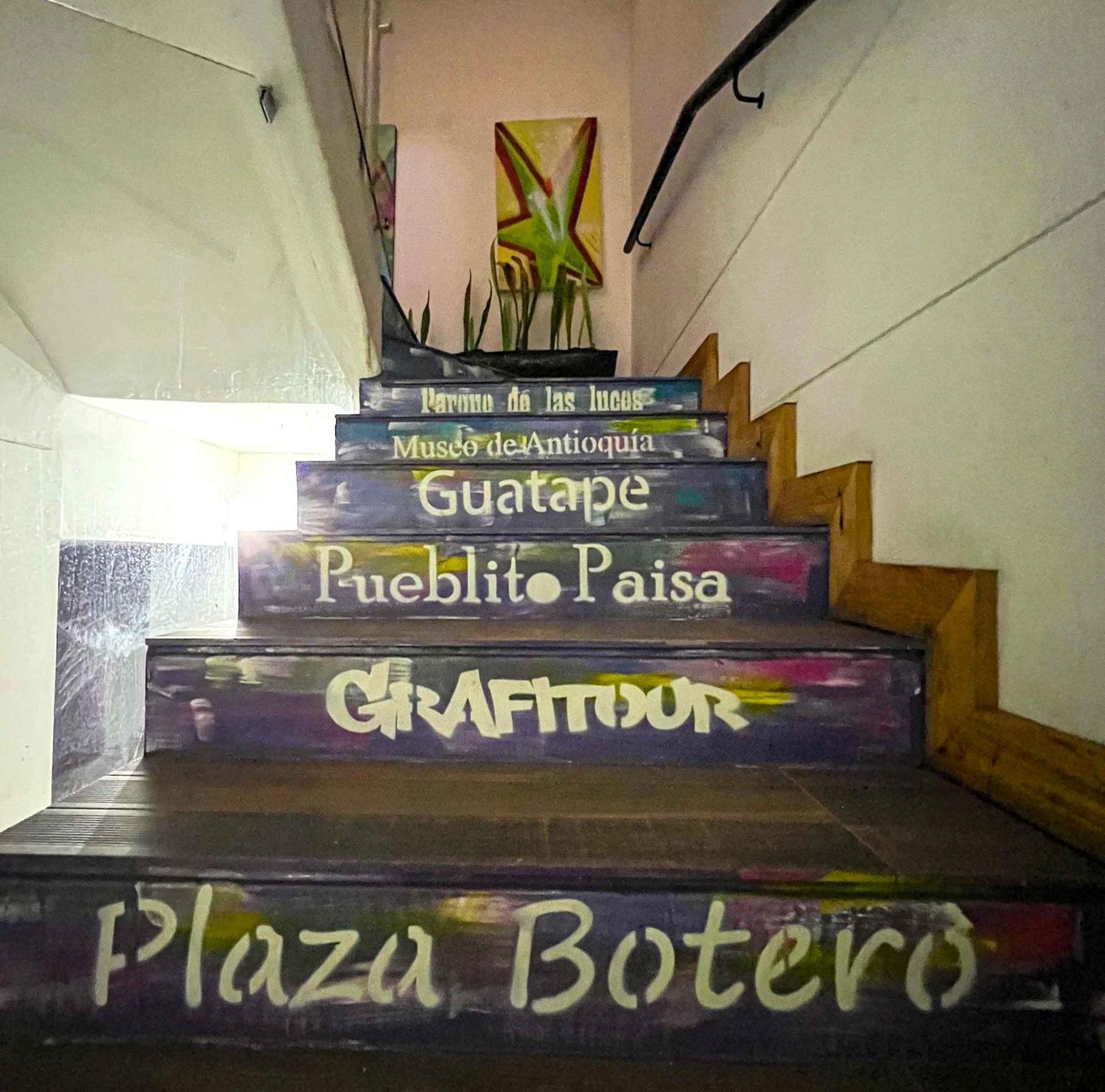 Hotel Medellin Arte Ngoại thất bức ảnh